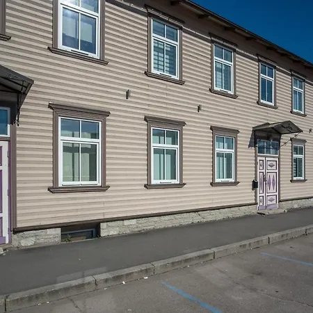 Contact Free With Free Parking