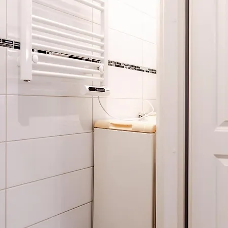 Korter Contact Free With Free Parking Tallinn