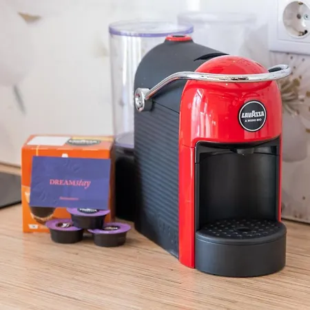 Contact Free With Free Parking Korter