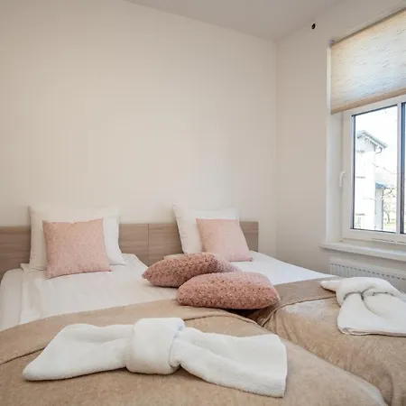 Contact Free With Free Parking *