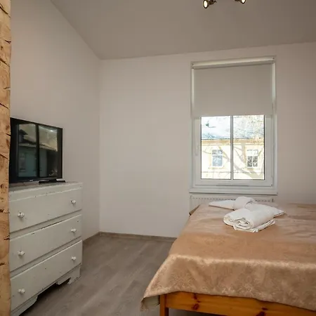 Contact Free With Free Parking *